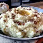 brown butter mashed potatoes with roasted garlic - featured image